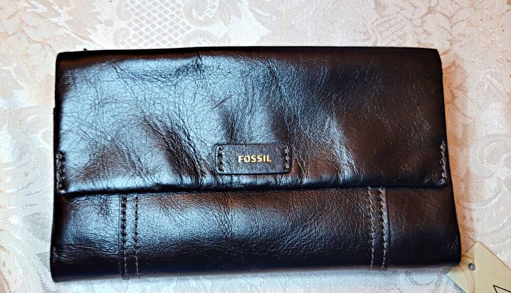 Fossil Blaxk Zip-Around Wallet Women’s Folding Credit Card Holder Solid Logo